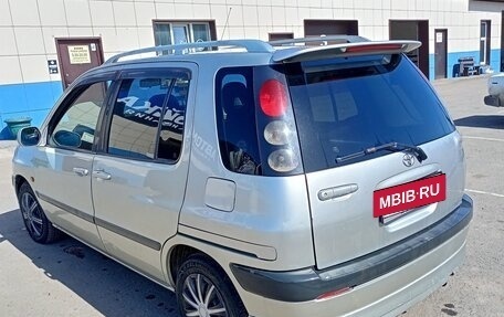 Toyota Raum I, 2000 год, 450 000 рублей, 4 фотография