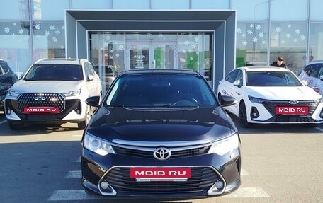 Toyota Camry, 2015 год, 1 760 000 рублей, 2 фотография