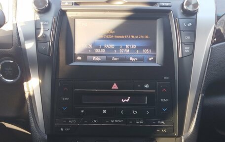 Toyota Camry, 2015 год, 1 760 000 рублей, 14 фотография