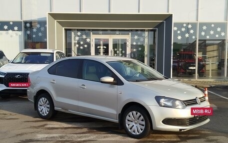 Volkswagen Polo VI (EU Market), 2013 год, 530 000 рублей, 2 фотография