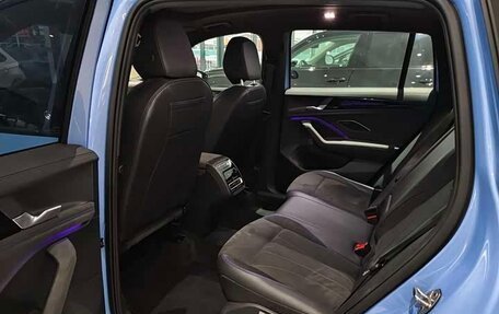 Volkswagen Tiguan, 2024 год, 4 300 000 рублей, 5 фотография