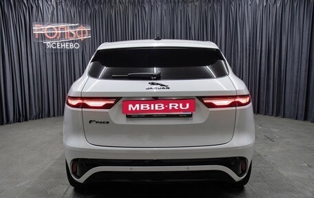 Jaguar F-Pace, 2021 год, 4 198 000 рублей, 6 фотография