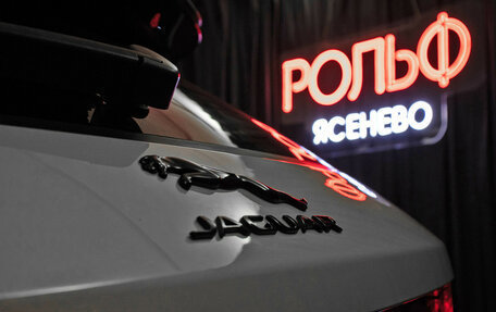 Jaguar F-Pace, 2021 год, 4 198 000 рублей, 25 фотография