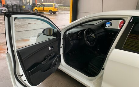 KIA Rio III рестайлинг, 2013 год, 830 000 рублей, 7 фотография