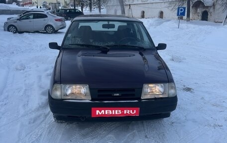 ИЖ 2126 «Ода», 2003 год, 175 000 рублей, 2 фотография