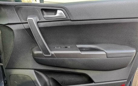 KIA Sportage IV рестайлинг, 2020 год, 2 350 000 рублей, 12 фотография