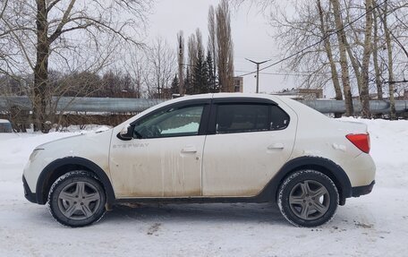 Renault Logan II, 2019 год, 1 000 000 рублей, 3 фотография