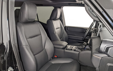 Toyota Land Cruiser Prado, 2024 год, 9 850 000 рублей, 23 фотография