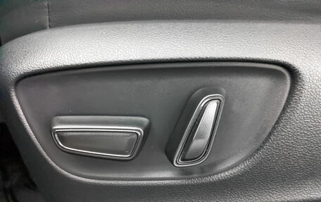 Toyota Land Cruiser Prado, 2024 год, 9 850 000 рублей, 29 фотография