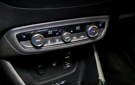 Opel Crossland X I, 2021 год, 2 200 000 рублей, 29 фотография