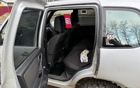 Chevrolet Niva I рестайлинг, 2004 год, 630 000 рублей, 6 фотография