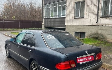 Mercedes-Benz E-Класс, 1997 год, 190 000 рублей, 2 фотография