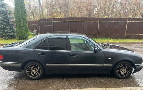 Mercedes-Benz E-Класс, 1997 год, 190 000 рублей, 4 фотография