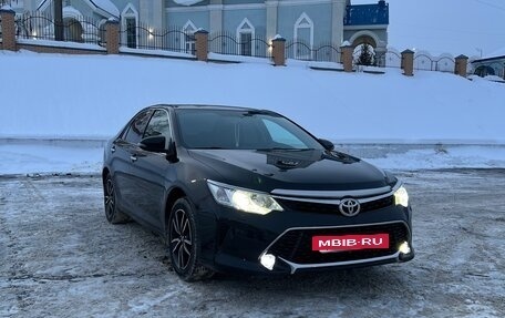 Toyota Camry, 2016 год, 2 270 000 рублей, 3 фотография