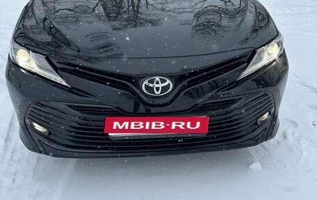 Toyota Camry, 2019 год, 2 680 000 рублей, 2 фотография