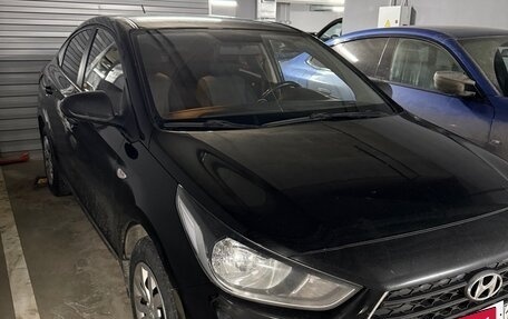 Hyundai Solaris II рестайлинг, 2018 год, 1 150 000 рублей, 2 фотография