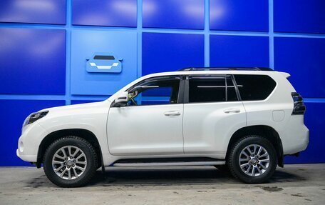Toyota Land Cruiser Prado 150 рестайлинг 2, 2016 год, 3 500 000 рублей, 3 фотография