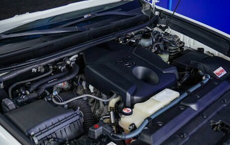 Toyota Land Cruiser Prado 150 рестайлинг 2, 2016 год, 3 500 000 рублей, 5 фотография