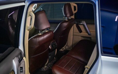 Toyota Land Cruiser Prado 150 рестайлинг 2, 2016 год, 3 500 000 рублей, 14 фотография