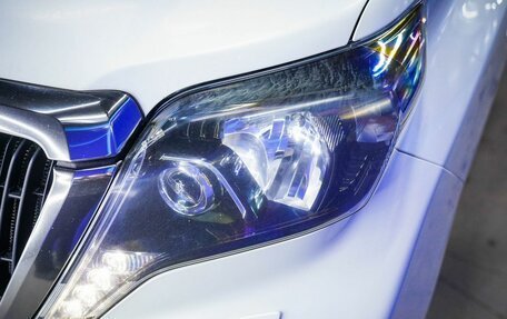 Toyota Land Cruiser Prado 150 рестайлинг 2, 2016 год, 3 500 000 рублей, 19 фотография