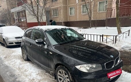 BMW 1 серия, 2010 год, 850 000 рублей, 2 фотография