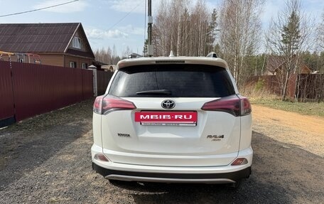 Toyota RAV4, 2017 год, 2 170 000 рублей, 5 фотография