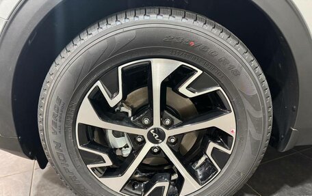 KIA Sportage IV рестайлинг, 2025 год, 22 фотография