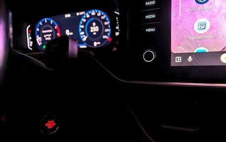 Volkswagen Polo VI (EU Market), 2021 год, 1 800 000 рублей, 13 фотография