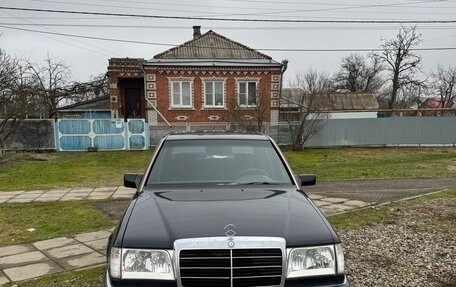 Mercedes-Benz W124, 1989 год, 250 000 рублей, 1 фотография