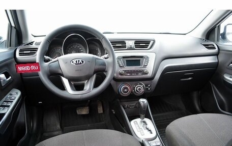 KIA Rio III рестайлинг, 2013 год, 1 049 000 рублей, 10 фотография