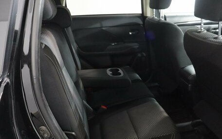 Mitsubishi Outlander III рестайлинг 3, 2018 год, 1 839 000 рублей, 13 фотография