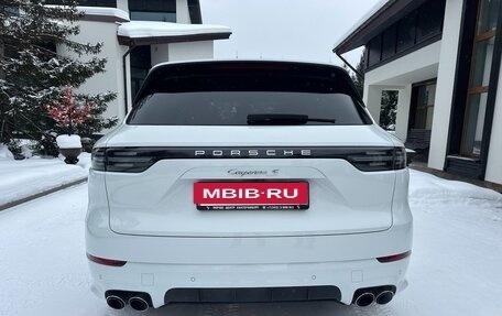 Porsche Cayenne III, 2018 год, 10 500 000 рублей, 2 фотография