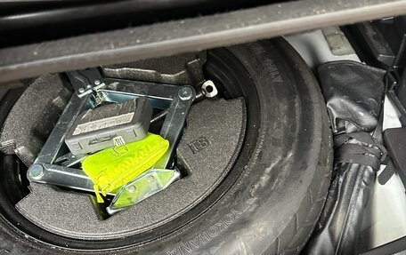 Toyota RAV4, 2019 год, 2 650 000 рублей, 15 фотография