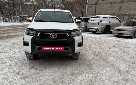 Toyota Hilux VIII, 2017 год, 3 300 000 рублей, 2 фотография