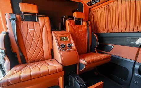 Mercedes-Benz V-Класс, 2023 год, 14 500 000 рублей, 21 фотография