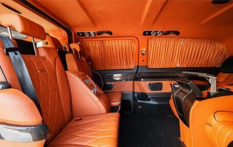 Mercedes-Benz V-Класс, 2023 год, 14 500 000 рублей, 22 фотография