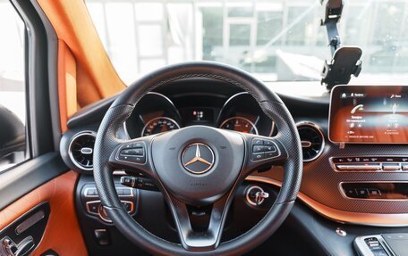 Mercedes-Benz V-Класс, 2023 год, 14 500 000 рублей, 33 фотография