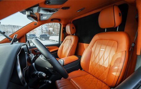 Mercedes-Benz V-Класс, 2023 год, 14 500 000 рублей, 31 фотография