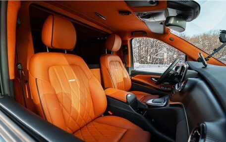 Mercedes-Benz V-Класс, 2023 год, 14 500 000 рублей, 32 фотография