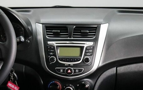 Hyundai Solaris II рестайлинг, 2013 год, 849 000 рублей, 11 фотография