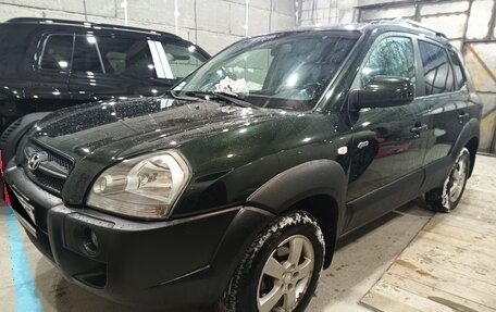 Hyundai Tucson III, 2006 год, 820 000 рублей, 1 фотография