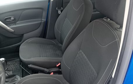 Renault Logan II, 2018 год, 1 200 000 рублей, 11 фотография