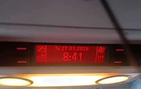 Volkswagen Multivan T5, 2007 год, 1 600 000 рублей, 15 фотография