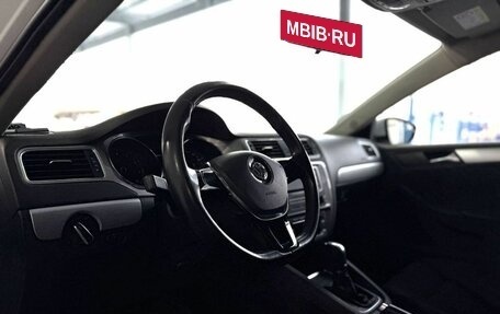 Volkswagen Jetta VI, 2018 год, 1 349 000 рублей, 13 фотография