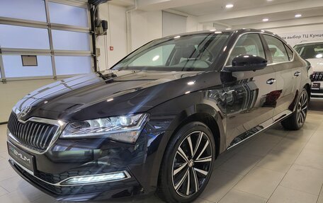 Skoda Superb III рестайлинг, 2025 год, 3 598 000 рублей, 2 фотография