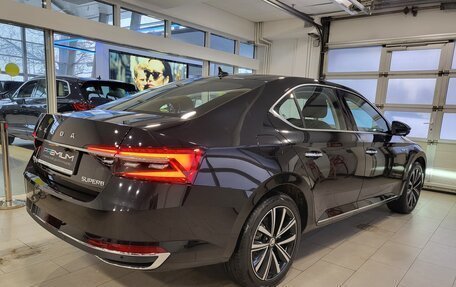 Skoda Superb III рестайлинг, 2025 год, 3 598 000 рублей, 38 фотография