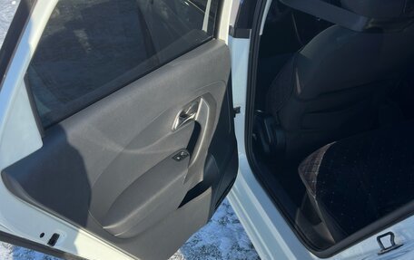 Volkswagen Polo VI (EU Market), 2015 год, 750 000 рублей, 12 фотография