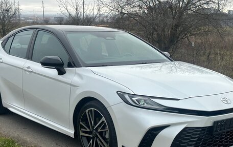 Toyota Camry, 2024 год, 2 650 000 рублей, 2 фотография