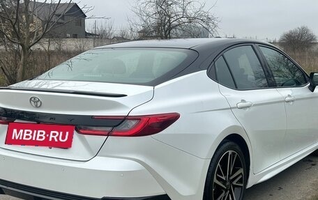 Toyota Camry, 2024 год, 2 650 000 рублей, 4 фотография