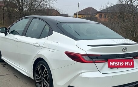 Toyota Camry, 2024 год, 2 650 000 рублей, 5 фотография